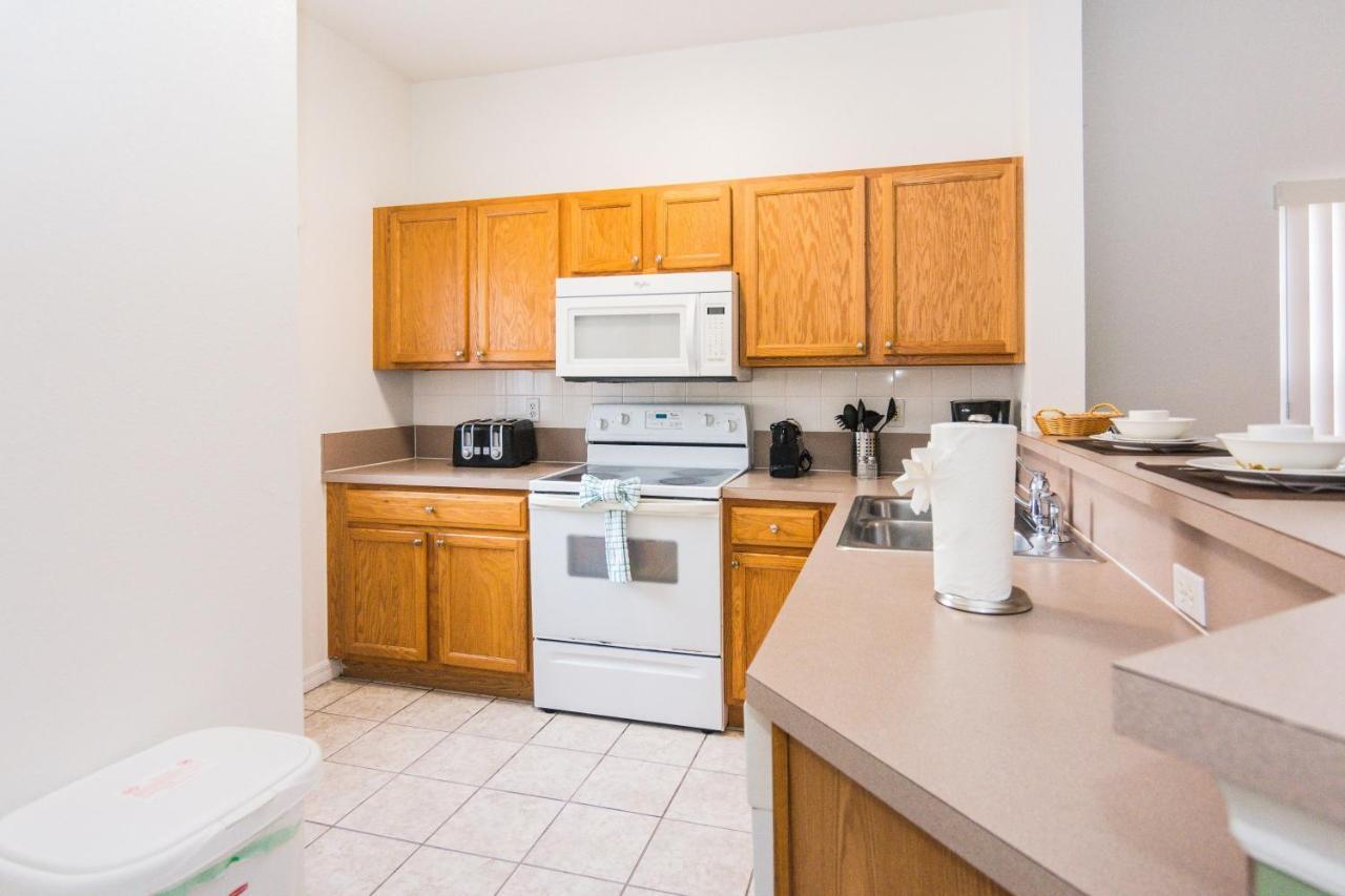 Cozy Three Bedrooms Townhome At Lake Berkley Resort Kissimmee Exterior photo