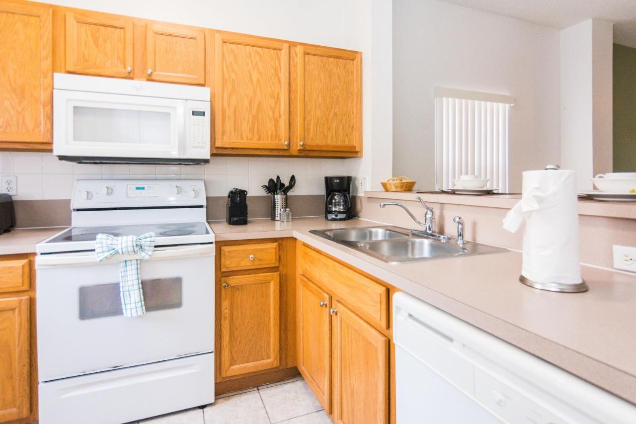 Cozy Three Bedrooms Townhome At Lake Berkley Resort Kissimmee Exterior photo